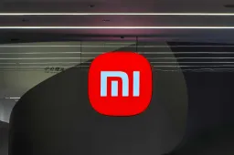Xiaomi is testing a clamshell foldable-screen smartphone