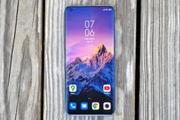 Android 11 is here for Xiaomi Mi 10 - releases MIUI 12.2.2.0 update