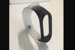 Semi-Translucent Xiaomi Mi Band 3 Wristband Appears Online