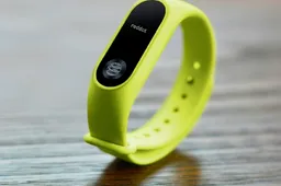 Xiaomi Mi Band 2 wins the 2017 Red Dot Design Award