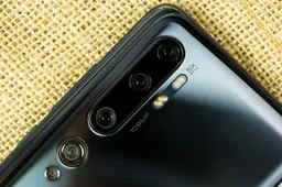 Xiaomi Mi 10 Pro leaked in live images with its 65W charger