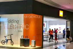 Xiaomi kicks off Mi Store in London with the Mi 8 Pro