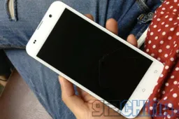 Zopo C2 MT6589T white International version spy photos! Review coming soon!