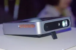 New ZTE ZTE Spro 2 Smart Projector variant powered by Verizon's network launched