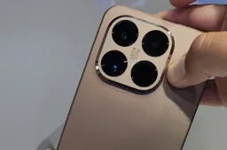 Xiaomi 15T Series Shows Up in Stores Ahead of Launch!