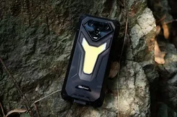 Ulefone Armor 34 Pro Hands-On: 25,500mAh Battery and 150 Lumens Autofocus Projector Phone