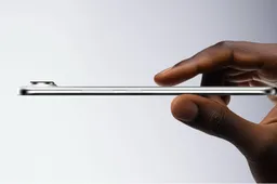 Sleek Yet Powerful: The Best Thin Smartphones of 2025