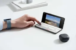 How Smartphones Became Full Workstations and Gaming Machines in 2025