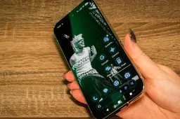 At last, Google fixes Pixel 10 screen bugs after months of flicker, touch faults, and heat issues