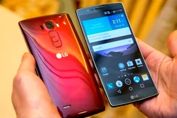 Throwback Time: When the LG G Flex Bent The Rules and Tried To Be Different