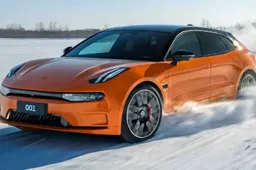 A Stock Zeekr 001 Just Hit 1266kW Charging. No Prototypes. No Lab Conditions.