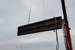 schutsluis middelharnis dicht