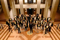 Wellington band 2