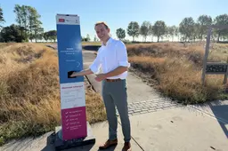 Smeerpaal pumptrack Dirksland - wethouder Daniël Huising 1
