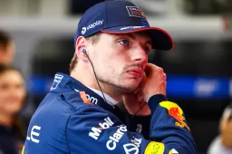 Verstappen not amused: 'Really terrible, impossible to drive it!'