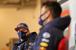 Verstappen en Leclerc vernederen teamgenoten in onderling kwalificatieduel