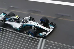 Mercedes na crash Bottas: 'Hierdoor kan hij aan zichzelf gaan twijfelen'