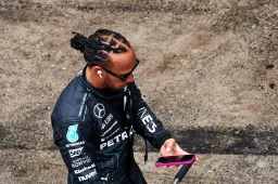 Hamilton struggling after critical Brazil GP: "Sees the glass half empty"
