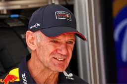 Stake houdt ontwikkelingen rond Adrian Newey nauwlettend in de gaten