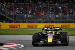 See: this is (left over from) the bird that flew into Verstappen's RB19