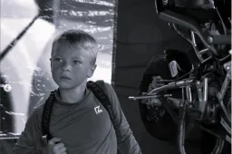 Racetalent Sid Veijer (7) overleden aan gevolgen van crash met minibike