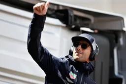 Ricciardo heeft als doel om in elke race zijn teamgenoot te verslaan