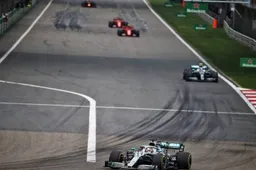 Samenvatting GP van China: Hamilton wint de parade, Verstappen niet verder dan P4