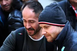 Young fan asks Bottas: "Why did you let Lewis pass in Russia?"