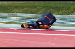 Video: De caravanrace tussen Verstappen en Ricciardo!