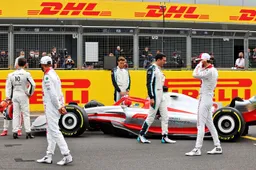Internet reageert op onthulling van 2022-auto: "Liking the new wheels"