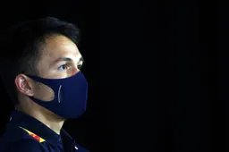 Albon: "We kunnen het ons veroorloven een beetje te lachen buiten het circuit"