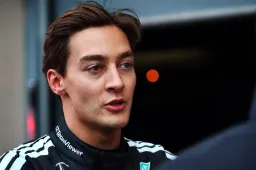 Mercedes-coureur Russell weet ook: ‘Dat is het enige wat gebeurt’
