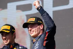 Ook Verstappen reageert op uitspraken Wolff: 'Ik race hard tegen iedereen'