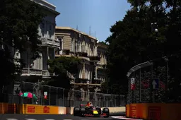Uitslag VT1 Baku: Max Verstappen is in bloedvorm!
