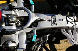 Mercedes’ DAS steering wheel system already illegal for 2021