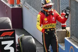 Sainz na zwaarbevochten podium in Monza: 'Het was zwaar en leuk'