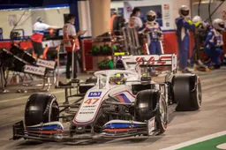 Mazepin en Schumacher worden verdedigd: 'Tsunoda heeft een betere wagen'