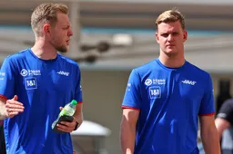 'Schumacher was told news of F1 departure in Abu Dhabi hotel lobby'