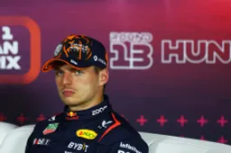 Verstappen criticised again: 'I feel sorry for Lambiase'