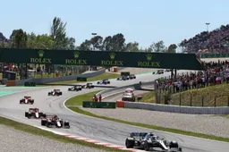 Samenvatting Grand Prix Spanje: Mercedes zet recordreeks voort, Verstappen knap P3