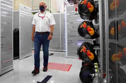 As of this moment, acquired Mercedes engineers can work at Red Bull