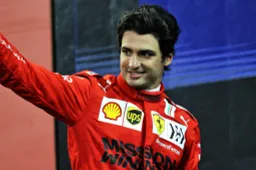 Sainz and Ferrari in talks over contract extension