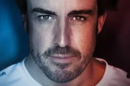 Alonso ziet nieuwe F1-auto: "Ik heb goede herinneringen aan racen met blauw"