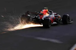 Verstappen naar binnen geroepen en loopt zekere pole mis: "What the f*ck"