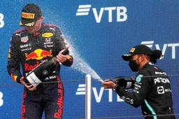 Stand in WK na Rusland | Verstappen hijgt Hamilton in de nek