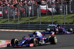 Tost wilde geen teamorders bij gevecht Albon - Kvyat: "Dit is waarom fans kijken!"