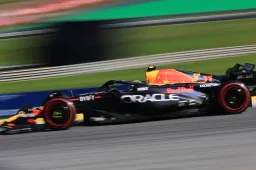 F1 divulga foto da chegada de Alonso e Pérez