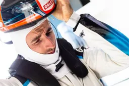 Daniel Ricciardo: "It's awesome to see Robert Kubica back"