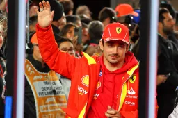 Woedende Leclerc boos op Sainz: 'Aardig zijn verneukt mij de hele tijd'