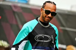 Hamilton sceptisch over de updates van Mercedes